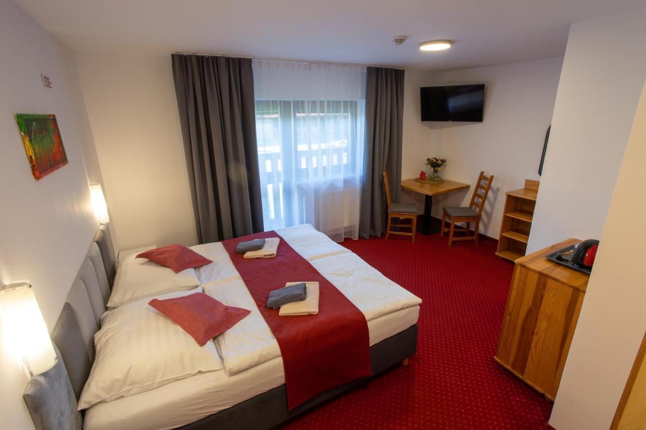 Hotel Wellness & Restaurant U Fandy Lhotka  Esterno foto