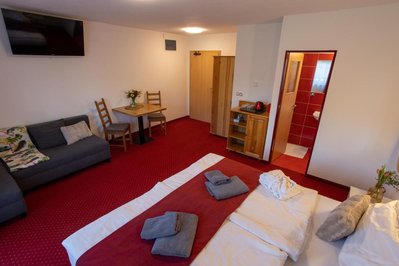 Hotel Wellness & Restaurant U Fandy Lhotka  Esterno foto