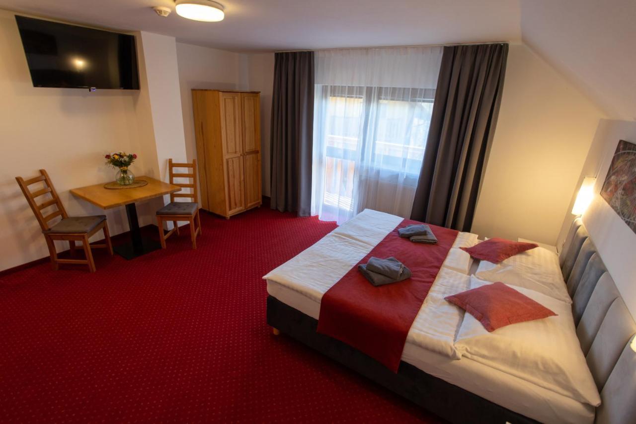 Hotel Wellness & Restaurant U Fandy Lhotka  Esterno foto