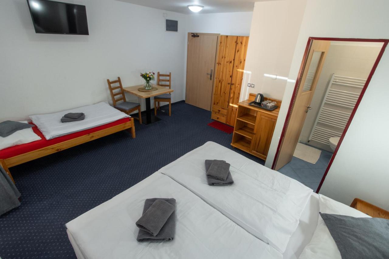 Hotel Wellness & Restaurant U Fandy Lhotka  Esterno foto
